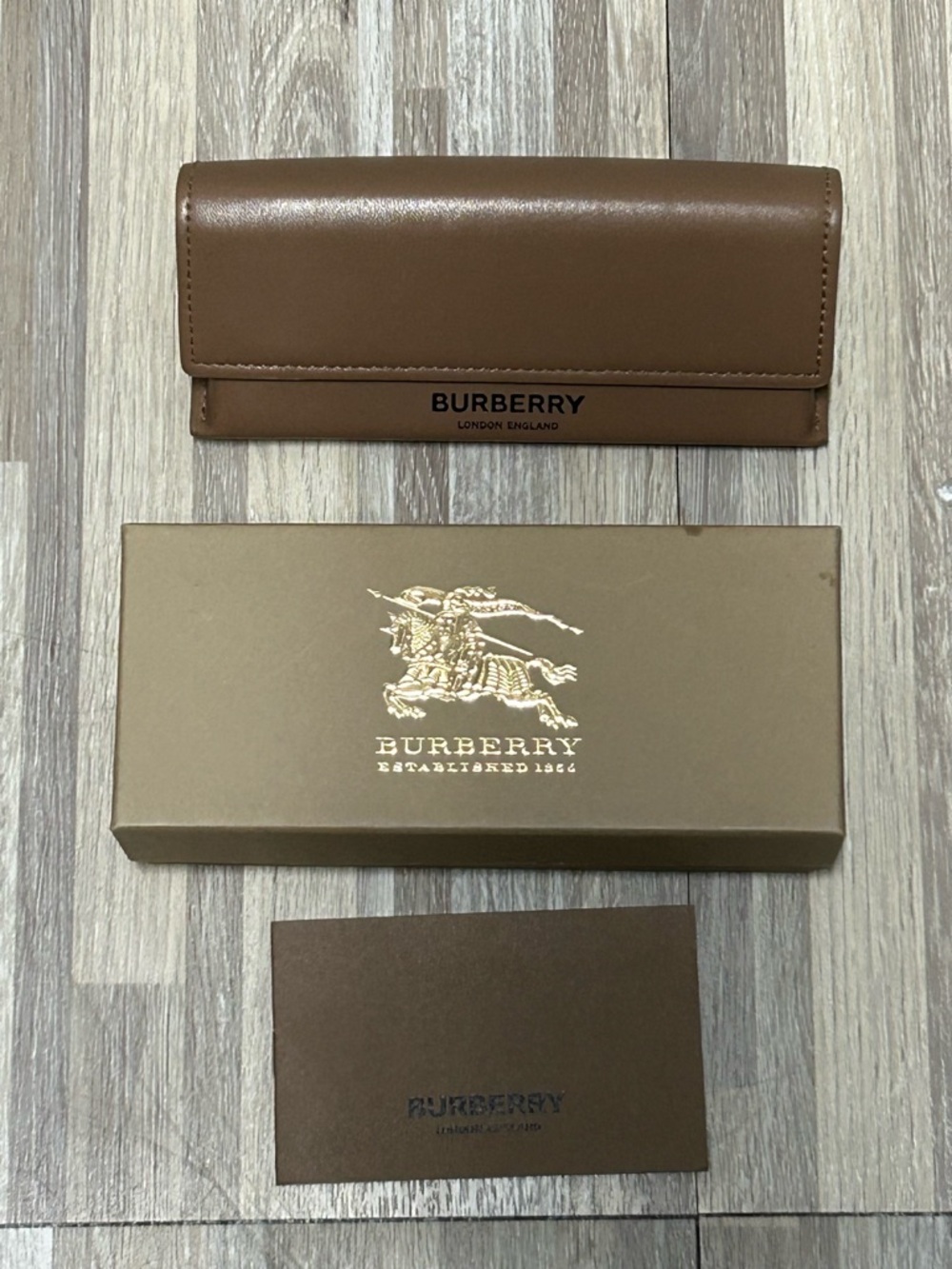 Burberry Eyeglasses Case - Picture 3 of 6